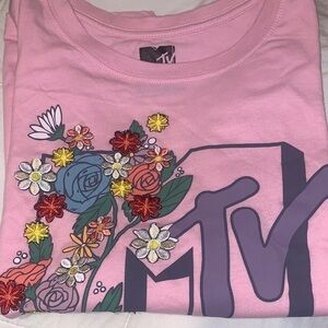 MTV Woman’s Pink Graphic T-Shirt with patch design